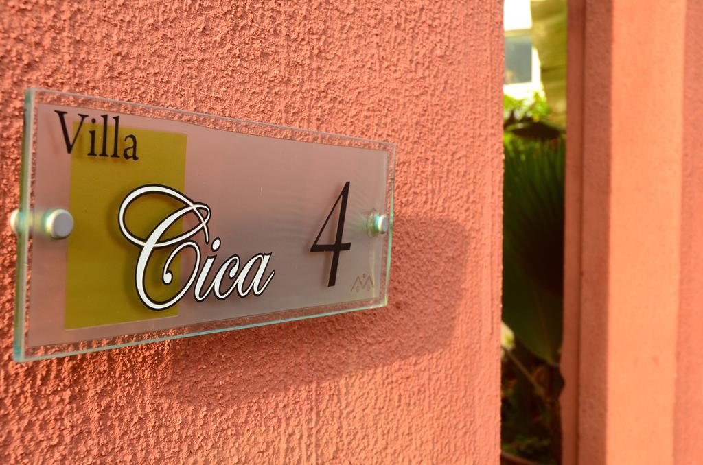 Hotel Maison Rouge Котону Экстерьер фото